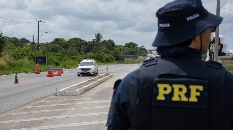 Imagem de apoio ilustrativo: A Polícia Rodoviária Federal intensifica a fiscalização em rodovias federais com registros de acidentes graves