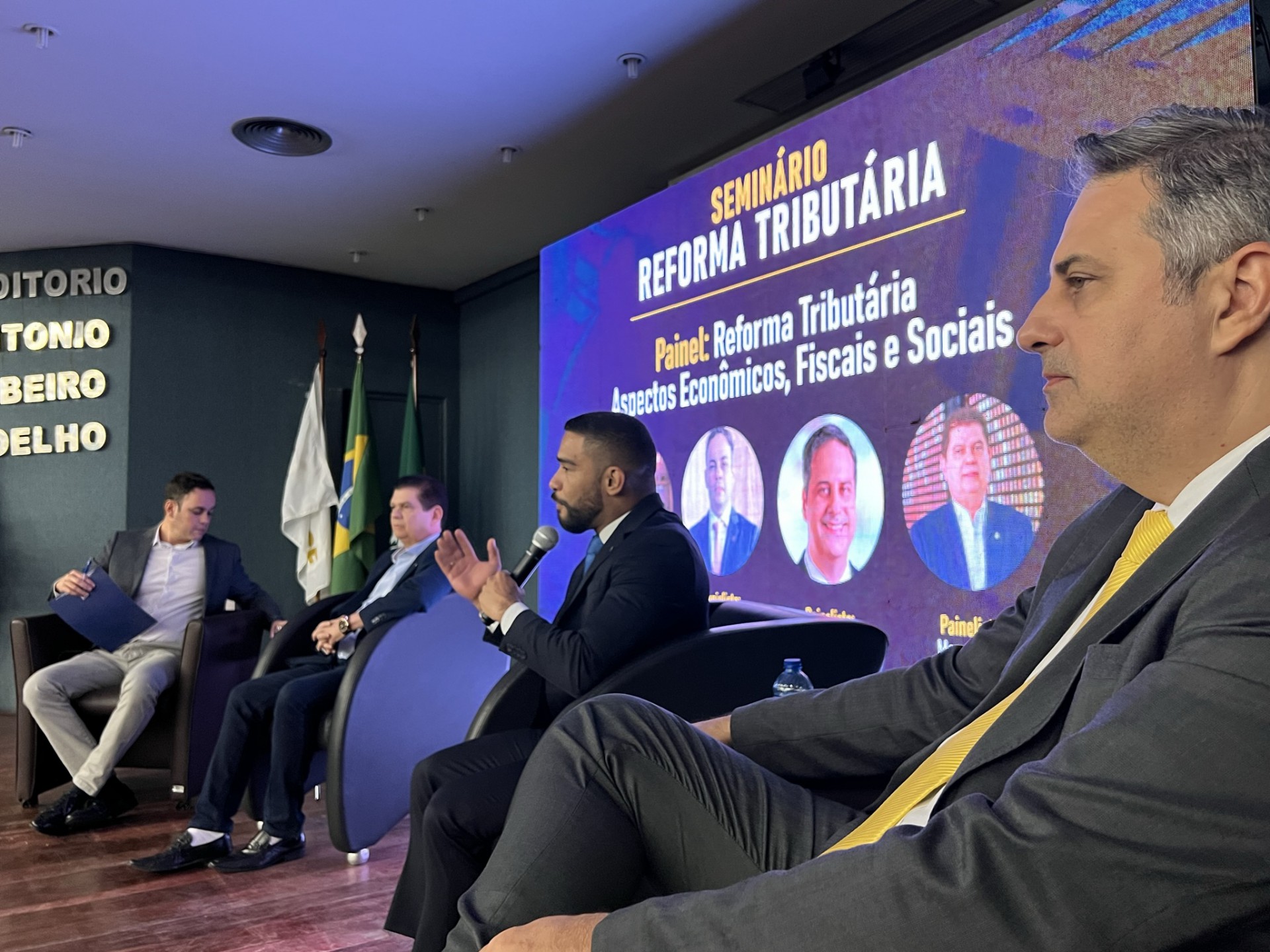 FALA ocorreu em seminário do CRCCE para debater o tema (Foto: CRCCE/Divulgação)