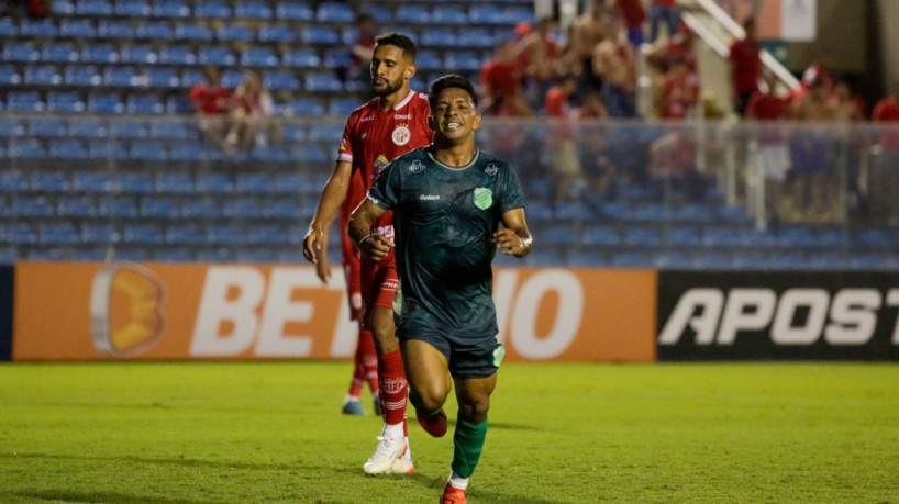 Floresta venceu o América-RN por 1 a 0 com gol nos acréscimos e assegurou permanência na Série C