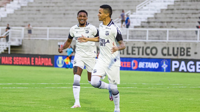 Erick marcou o primeiro gol do Ceará diante do Tombense, pela Série B do Brasileirão. 