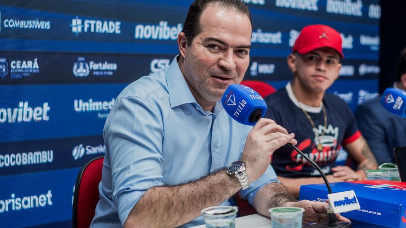 Presidente Marcelo Paz em entrevista coletiva do Fortaleza