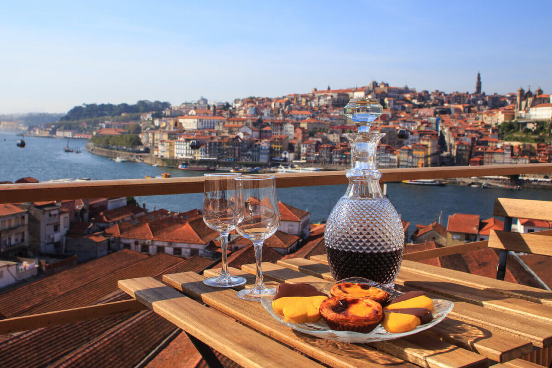 Roteiro gastronômico é um dos principais atrativos de Portugal (Imagem: Diana Rui | Shutterstock)