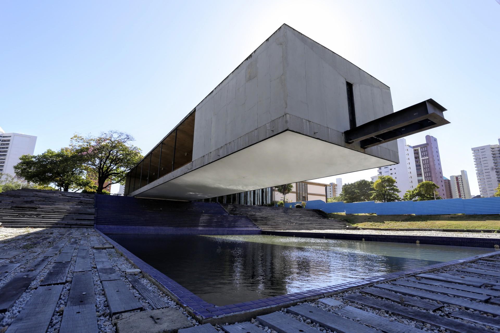 Mausoléu Castelo Branco nas edificações do Palácio da Abolição
 (Foto: Governo do Estado)