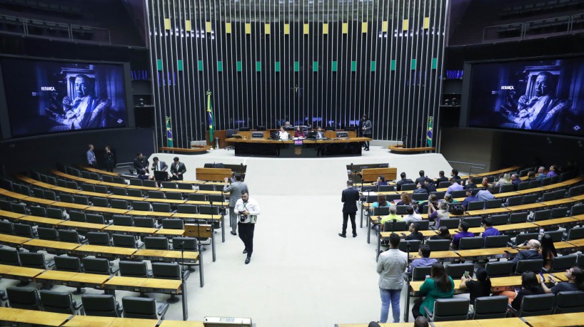 Homenagem a Olavo de Carvalho na Câmara dos Deputados