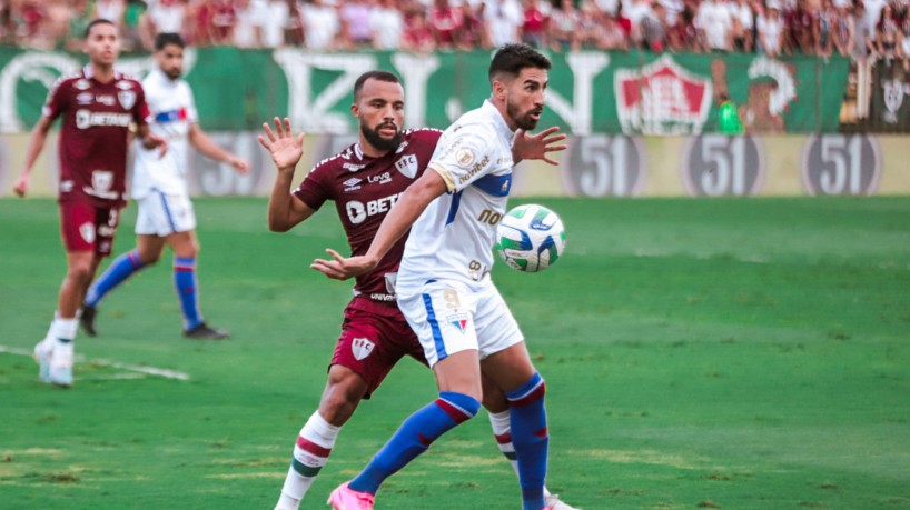 Lucero, do Fortaleza, em partida contra o Fluminense, pela Série A 2023