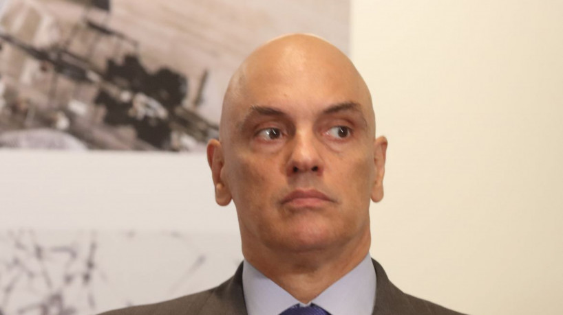 Ministro Alexandre de Moraes homologa delação premiada; Cid deve passar a utilizar tornozeleira eletrônica