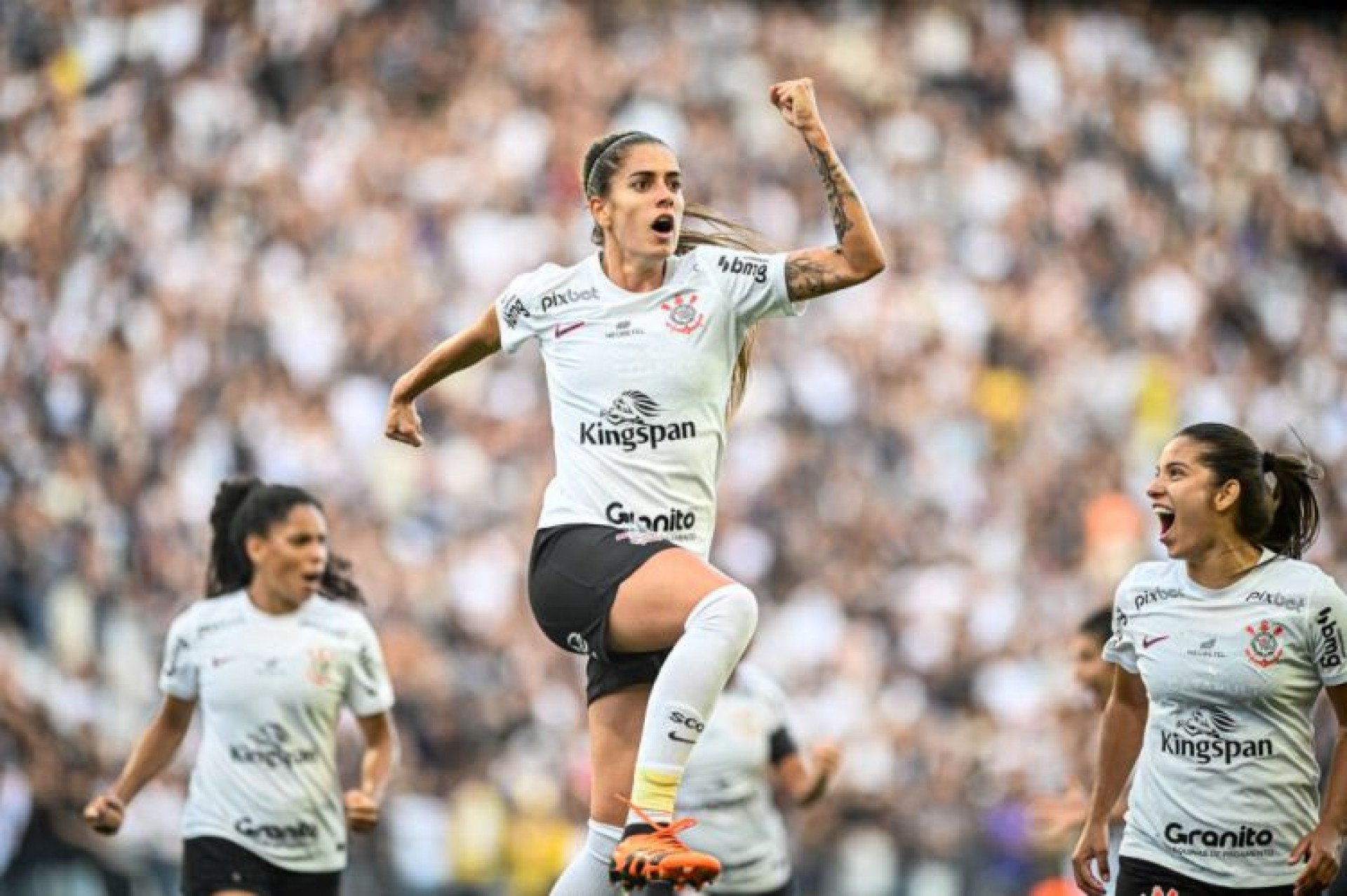 Corinthians goleia o São Paulo e conquista quarto título do Campeonato Paulista  feminino - Gazeta Esportiva