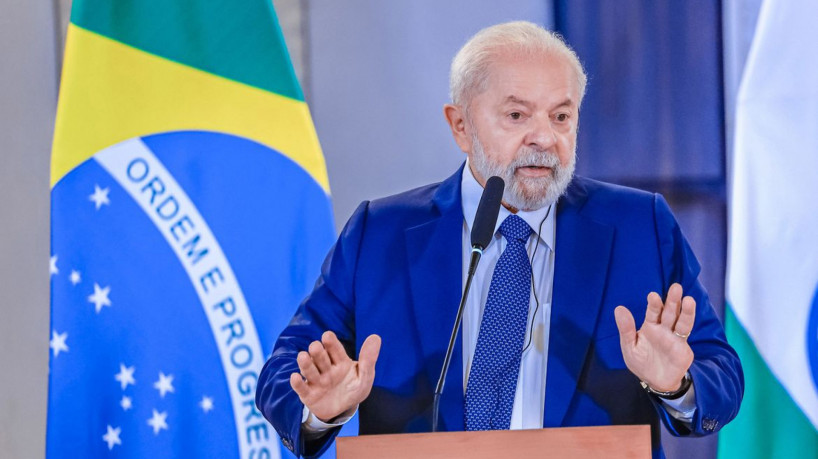 ￼Lula questionou a adesão do 
Brasil ao Tribunal Internacional de Haia