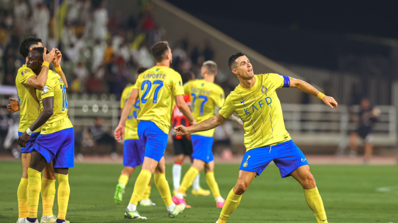 Com gols de Talisca e Cristiano Ronaldo, Al Nassr vence Damac de