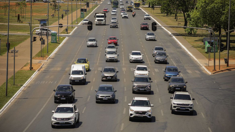 Brasília (DF) 18/09/2023 – Semana Nacional do Trânsito começa nesta segunda-feira, com o tema No trânsito, escolha a vida, o objetivo da Semana é promover a reflexão sobre a forma como nos deslocamos nas cidades e os problemas que o uso excessivo dos veículos pode causar ao meio ambiente e ao bem-estar da sociedade
Foto: Joédson Alves/Agência Brasil