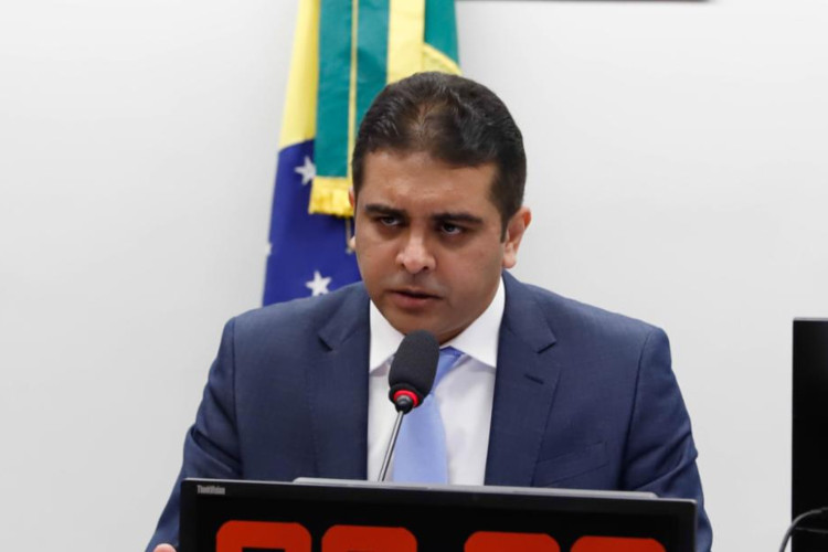 O deputado Fernando Rodolfo (PL-PE)  é o único parlamentar entre os 93 deputados do partido Liberal que assinou a favor da redução da jornada de trabalho no Brasil.