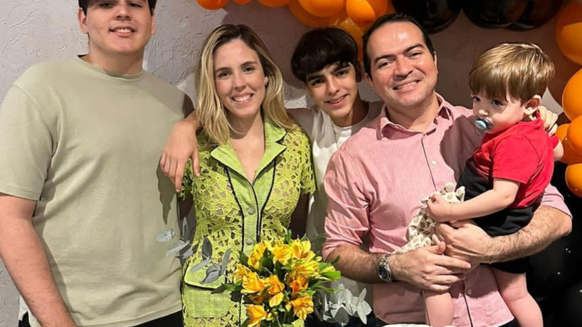 Jovem, atuante, mãe fervorosa, a vice governadora assume sua terceira maternidade
