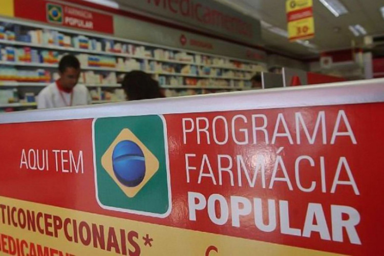 Farmácia Popular: mulheres respondem por 62% dos beneficiários