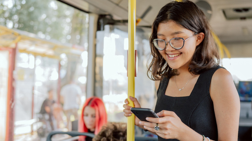 Confira quatro caminhos para resolver suas questões de mobilidade e trânsito pela web ou app