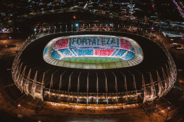 Mosaico da torcida do Fortaleza durante quartas de final da Copa Sul-Americana