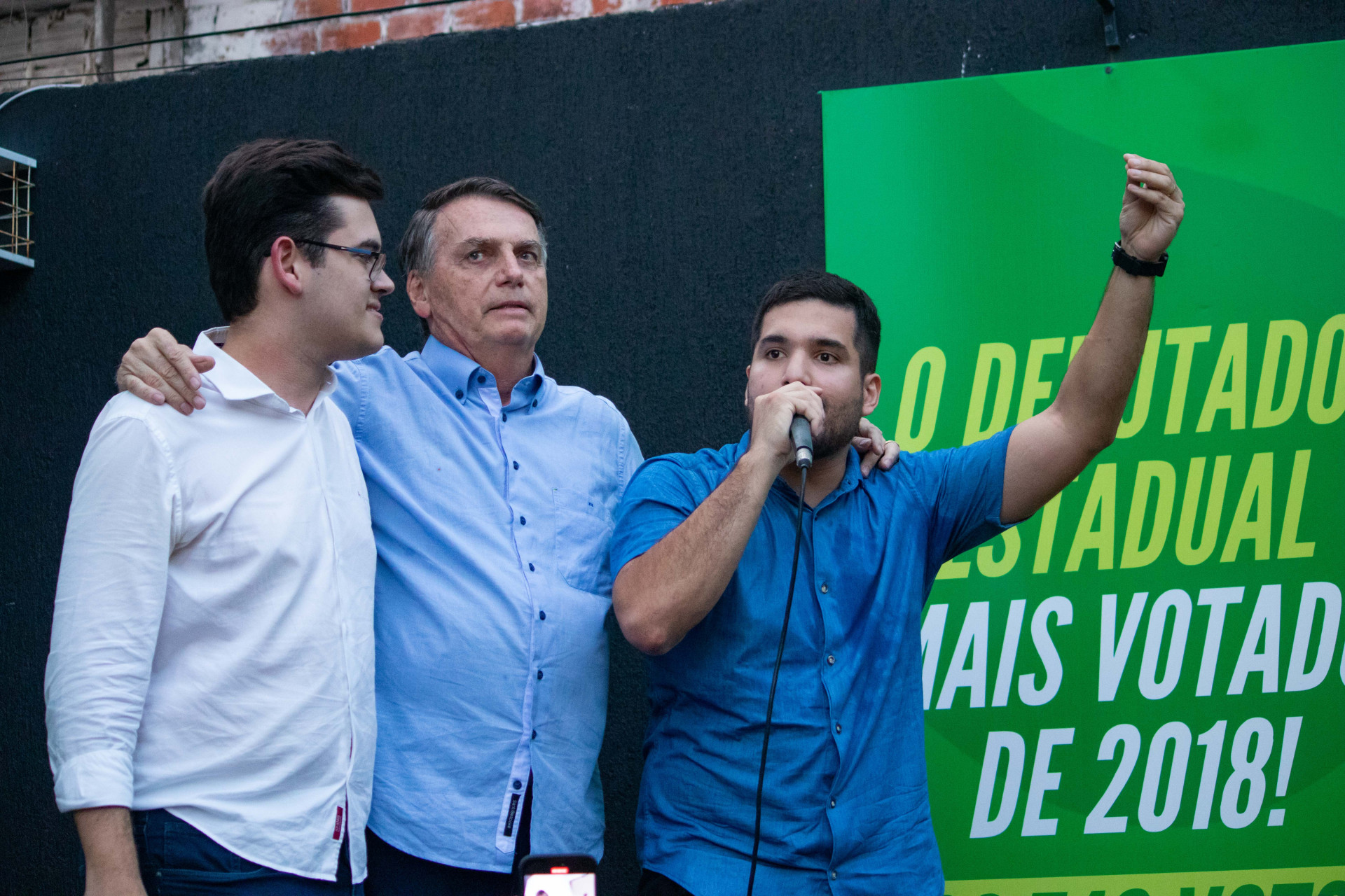 FORTALEZA, CEARÁ, BRASIL, 29-09-2023: Visita de Jair Bolsonaro a Fortaleza no QG do André Fernandes junto com Carmelo Neto se reunem com apoiadores. (Foto: Samuel Setubal) (Foto: Samuel Setubal)