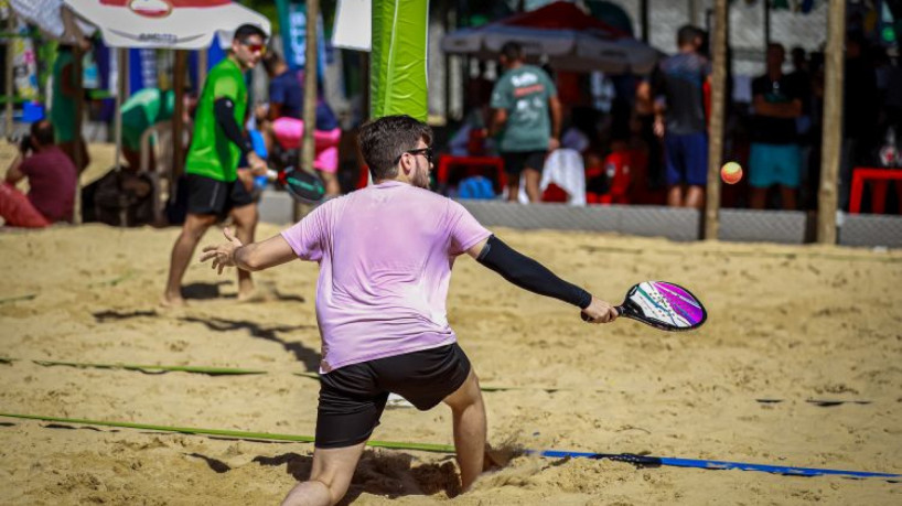 Competição de beach tennis será disputada na Beira Mar, em Fortaleza