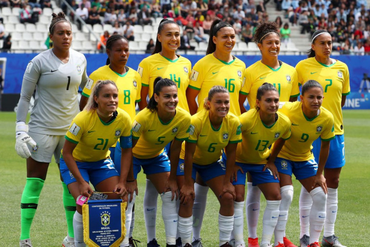 Brasil tem GT para ser candidato à sede da Copa de Futebol Feminino