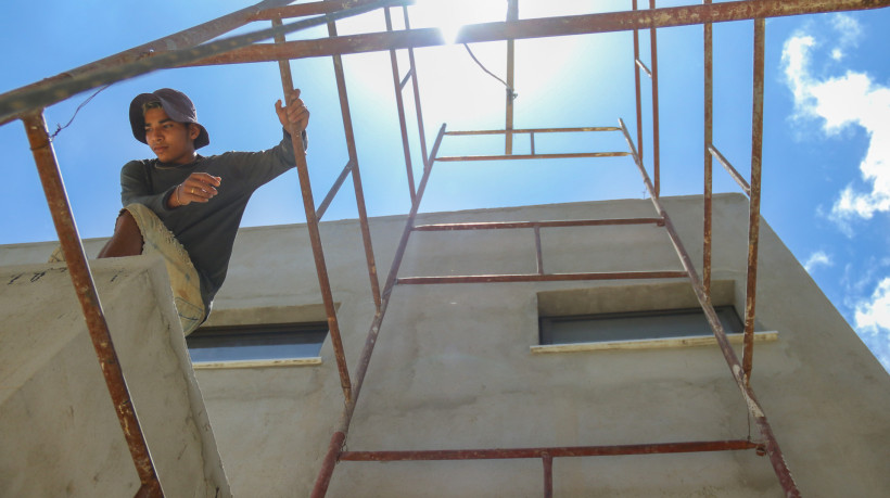 FORTALEZA, CEARÁ, BRASIL 04-10-2023: Do custo total da construção, R$ 957,78 são relativos aos materiais e R$ 700,24 à mão de obra (Foto: Yuri Allen/Especial para  O Povo)