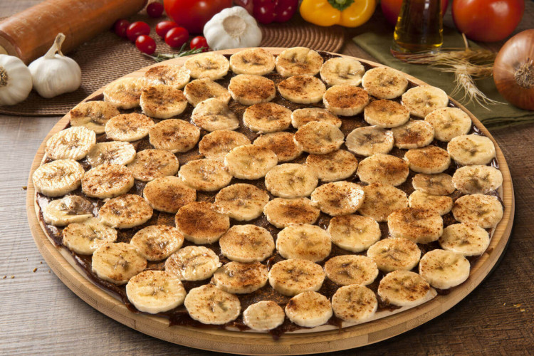 Pizza de banana (Imagem: Paulo Vilela | Shutterstock)
