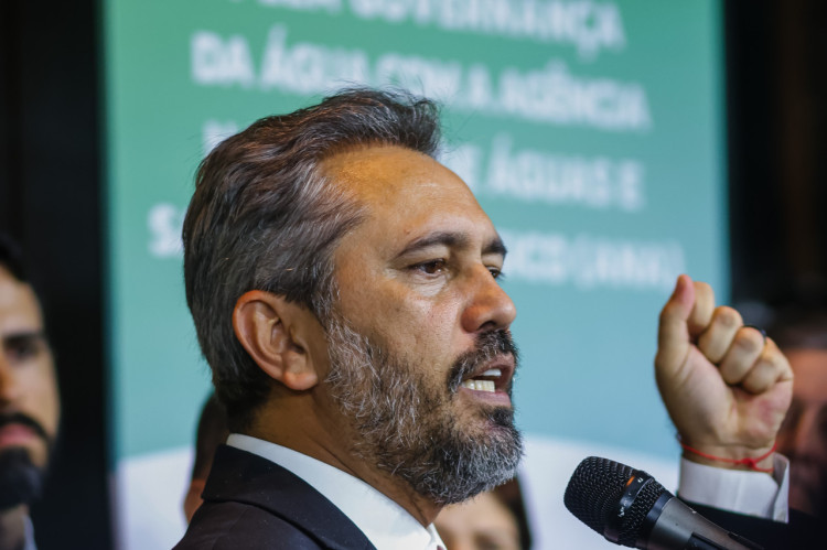 Elmano de Freitas diz que assinará acordo com o MIT