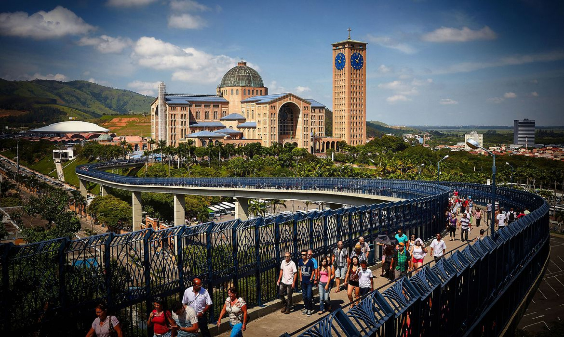 Aparecida (SP) - Santuário de Aparecida. Foto: Ken Chu/Secretaria Turismo SP