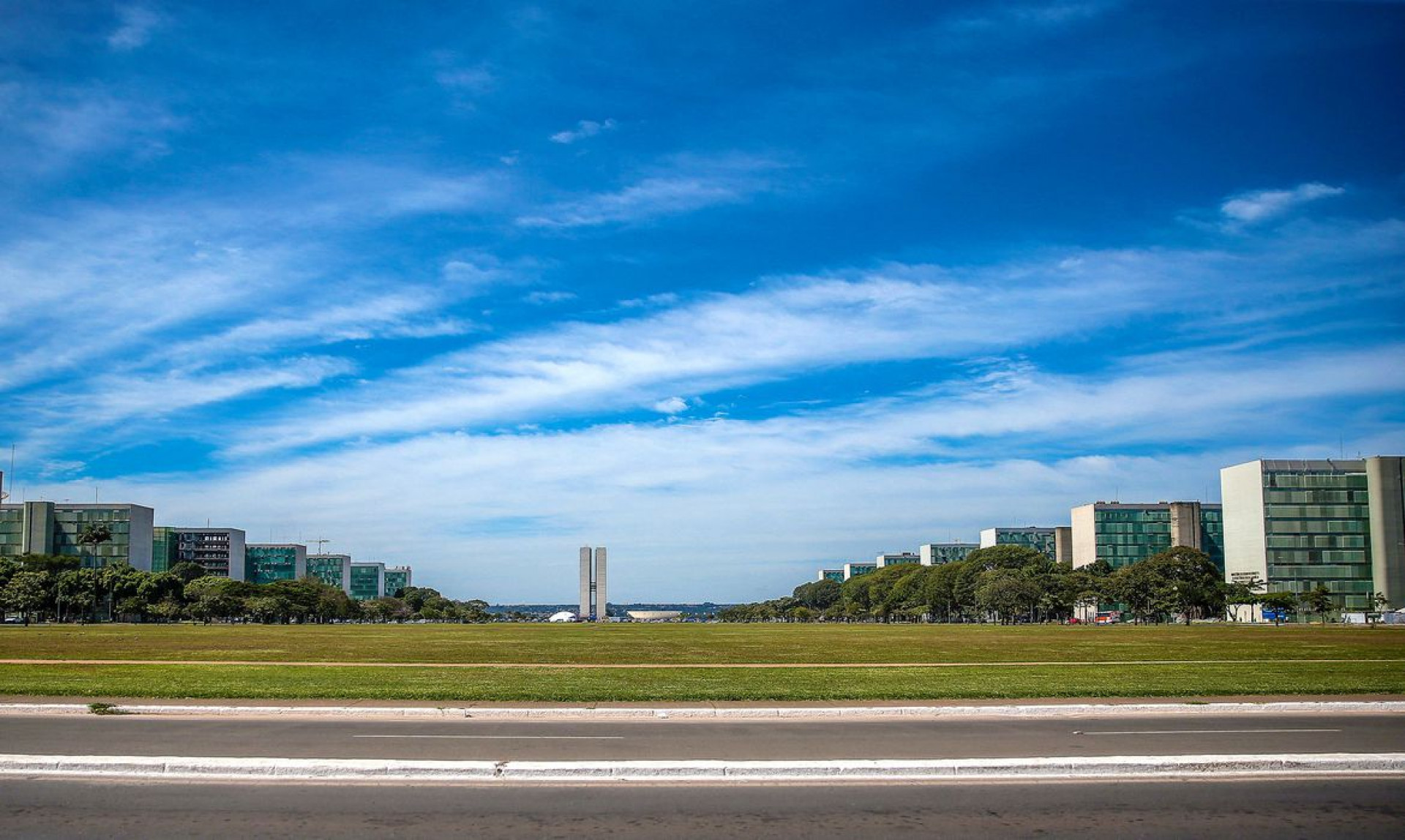 Esplanada dos MInistérios, Brasília


 (Foto: José Cruz/ Agência Brasil)