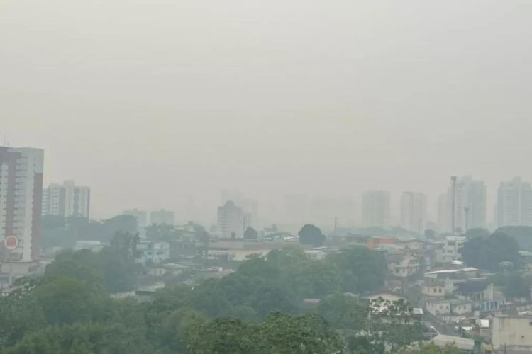 Manaus está coberta por fumaça desde o dia 11 de outubro.