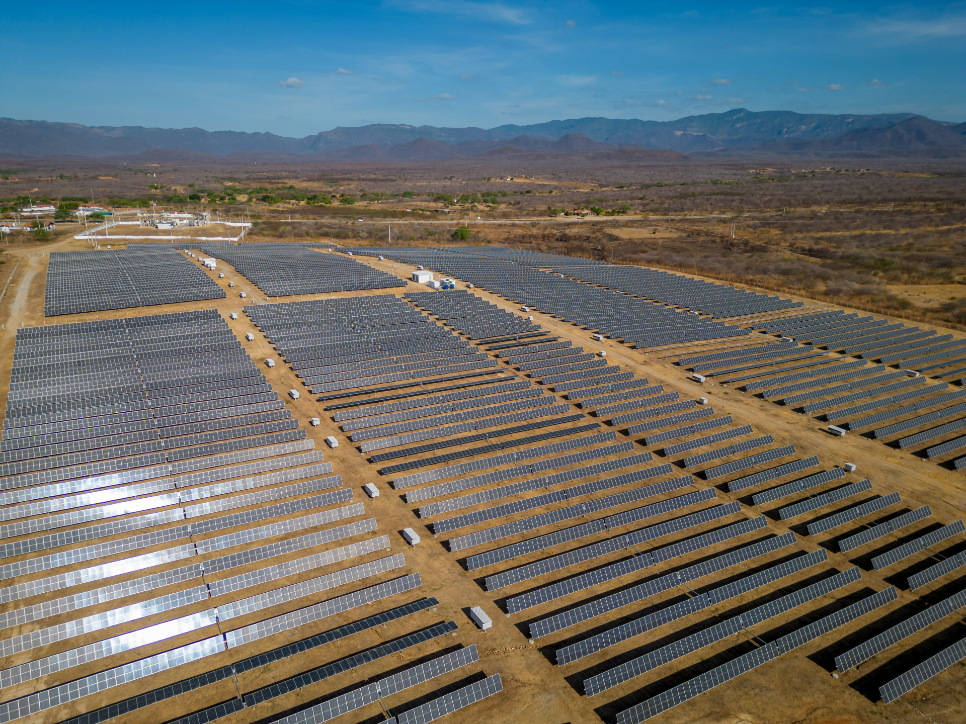 Em 2023 o setor solar gerou mais de 352 mil novos empregos verdes no Brasil (Foto: AURÉLIO ALVES)