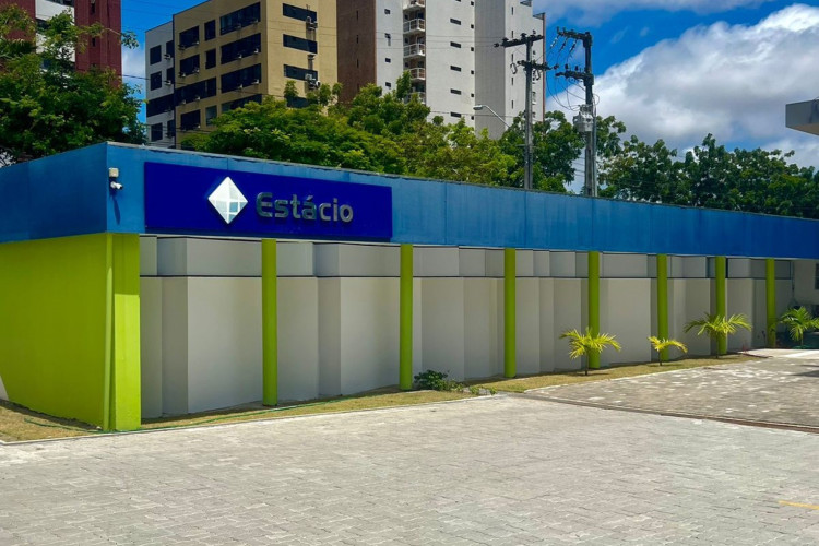 A clínica fica localizada na unidade Via Corpvs da Estacio, no bairro Guararapes