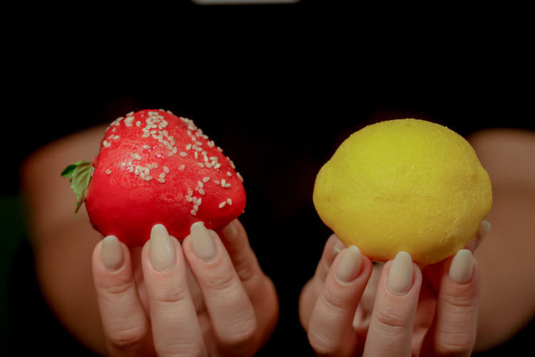 Doces em formato de frutas têm se popularizado em Fortaleza; na foto, opção da Molino Padaria, na Aldeota