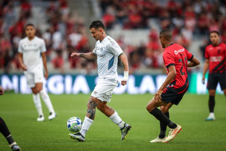 Grêmio x Athletico-PR ao vivo: onde assistir ao jogo do Brasileirão online