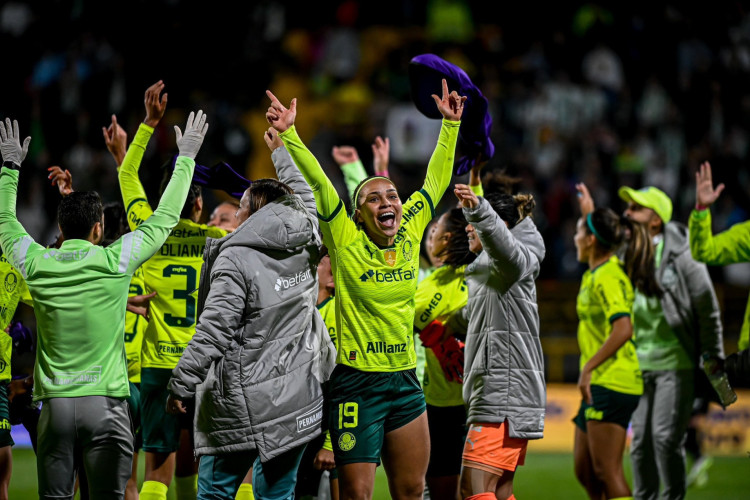 Palmeiras vai à final da Libertadores feminina e aguarda