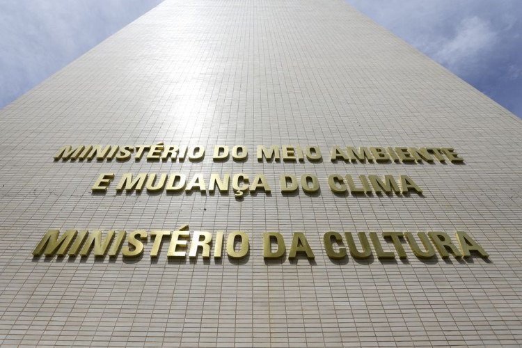 Fachada do ministério da Cultura e ministério do Meio Ambiente e Mudança do Clima