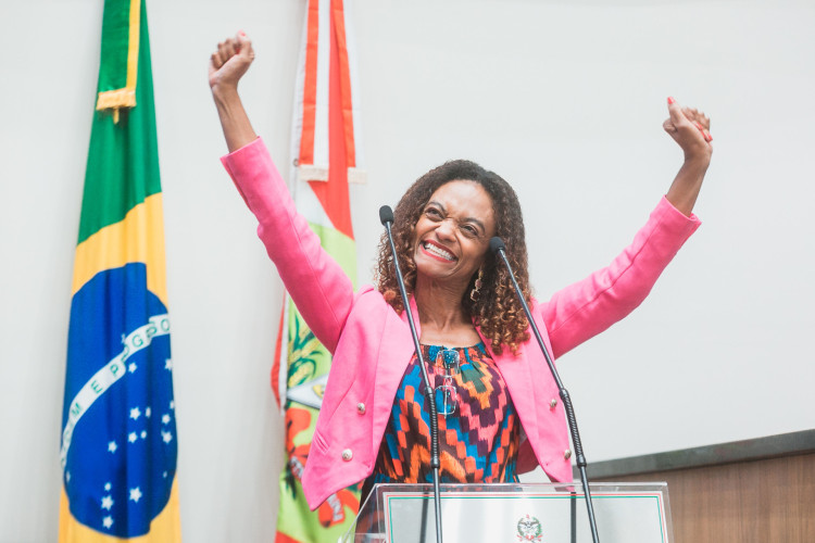 Vanessa da Rosa (PT) é a segunda deputada negra de Santa Catarina