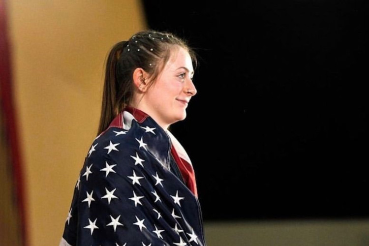 Olivia Reeves conquistou ouro no levantamento de peso, até 81kg, no jogos Pan-Americanos de 2023, em Santiago