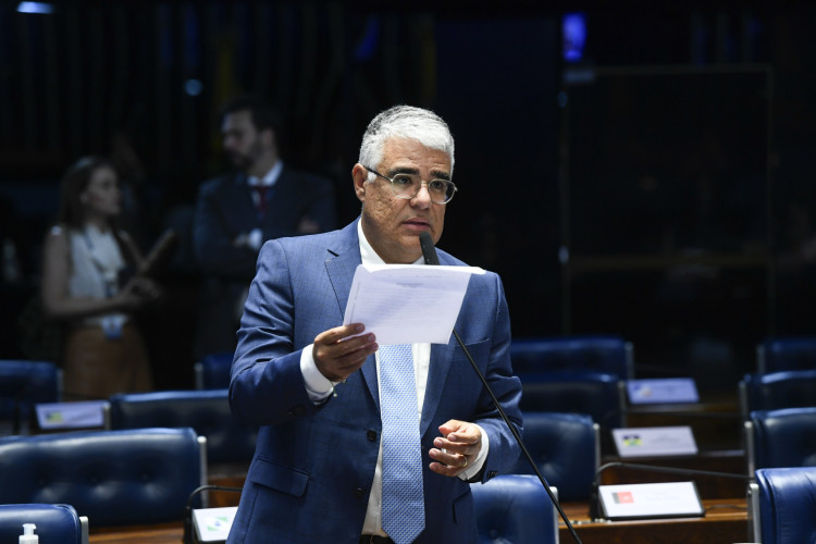 Partido Novo do senador Eduardo Girão não abre mão de discutir possível candidatura do partido para a Prefeitura de Fortaleza.