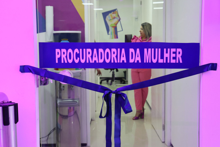 CMFor inaugura Procuradoria Especial da Mulher