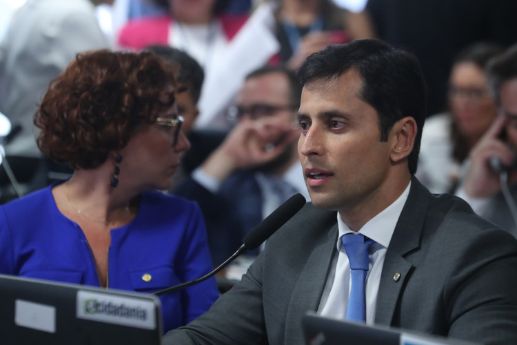 Deputados federais Duarte Jr. (PSB) e Carla Zambelli (PL) 