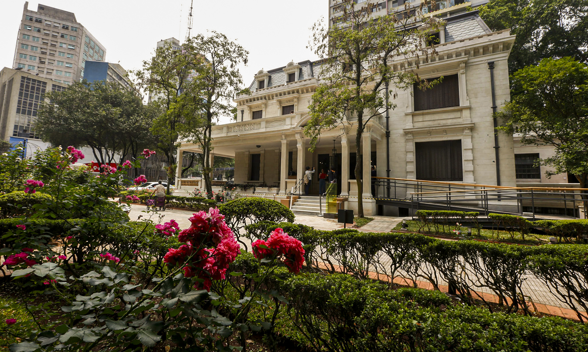 São Paulo: Casa das Rosas reabre restaurada e com nova exposição 