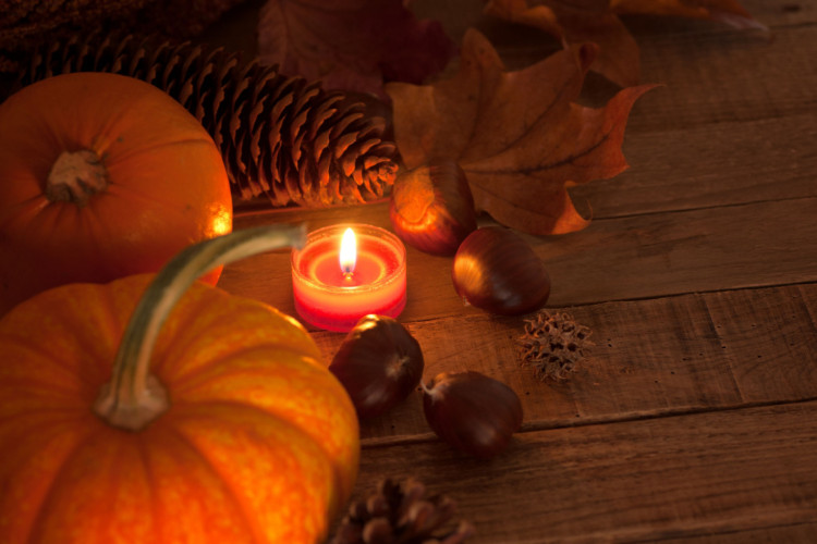 O Halloween é uma festa baseada no antigo Celta de Samhain, que significa 