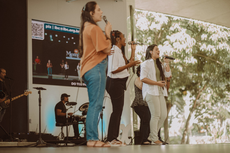 "Som e Vida": evento gospel, na Praia de Iracema, encerra comemorações dos 20 anos da Tenda