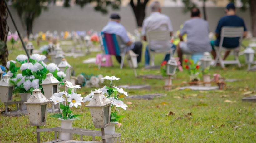  Entenda se o Dia de Finados é feriado e veja mais sobre a data