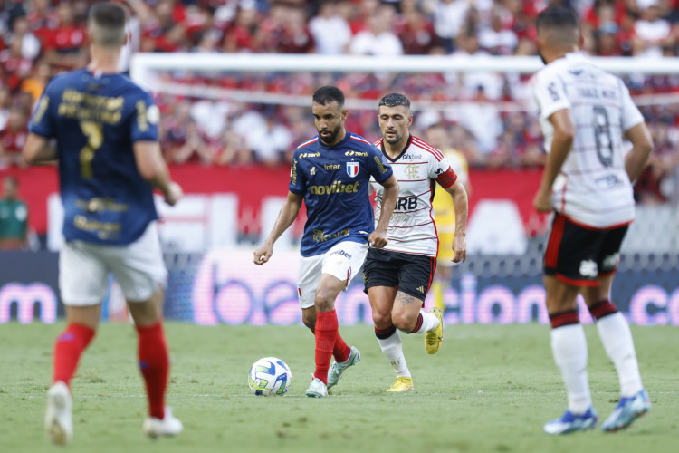 Caio Alexandre, do Fortaleza, durante jogo contra o Flamengo, pela Série A 2023