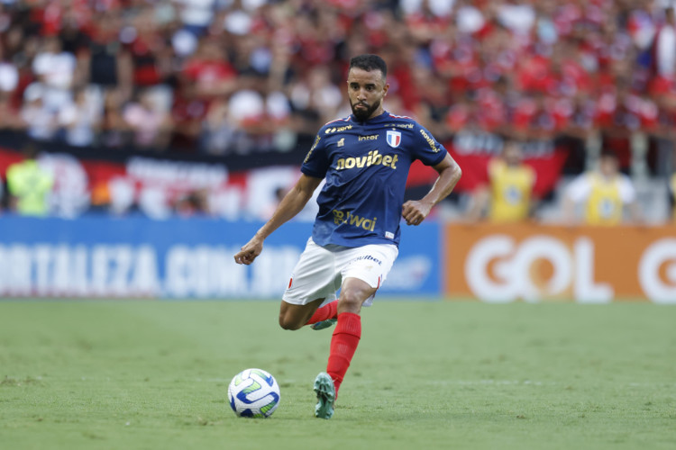 Caio Alexandre, do Fortaleza, durante jogo contra o Flamengo, pela Série A 2023