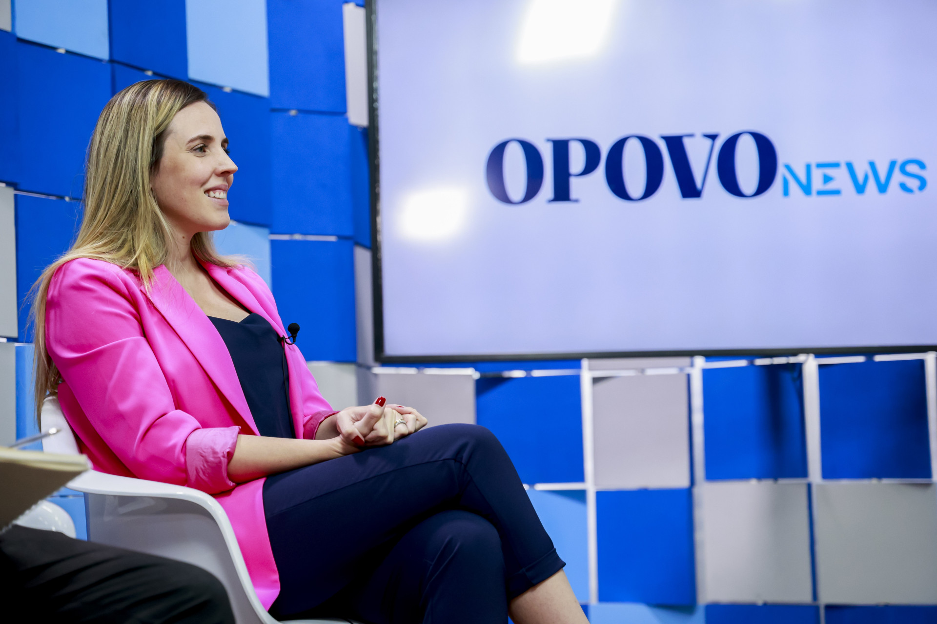 Governadora em exercício Jade Romero participando do programa O POVO News (Foto: FCO FONTENELE)