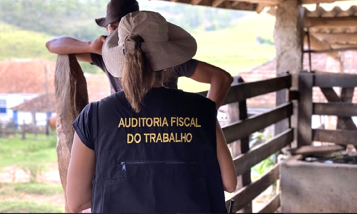 Ação ocorre em homenagem ao Dia Nacional do Combate ao Trabalho Escravo