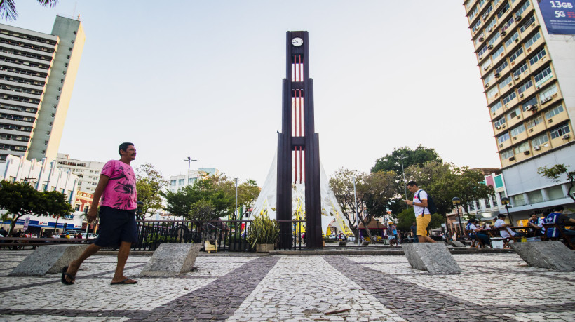 Praça do Ferreira foi o local onde os cearenses vairam o sol depois de três dias de chuvas torrenciais em 1942