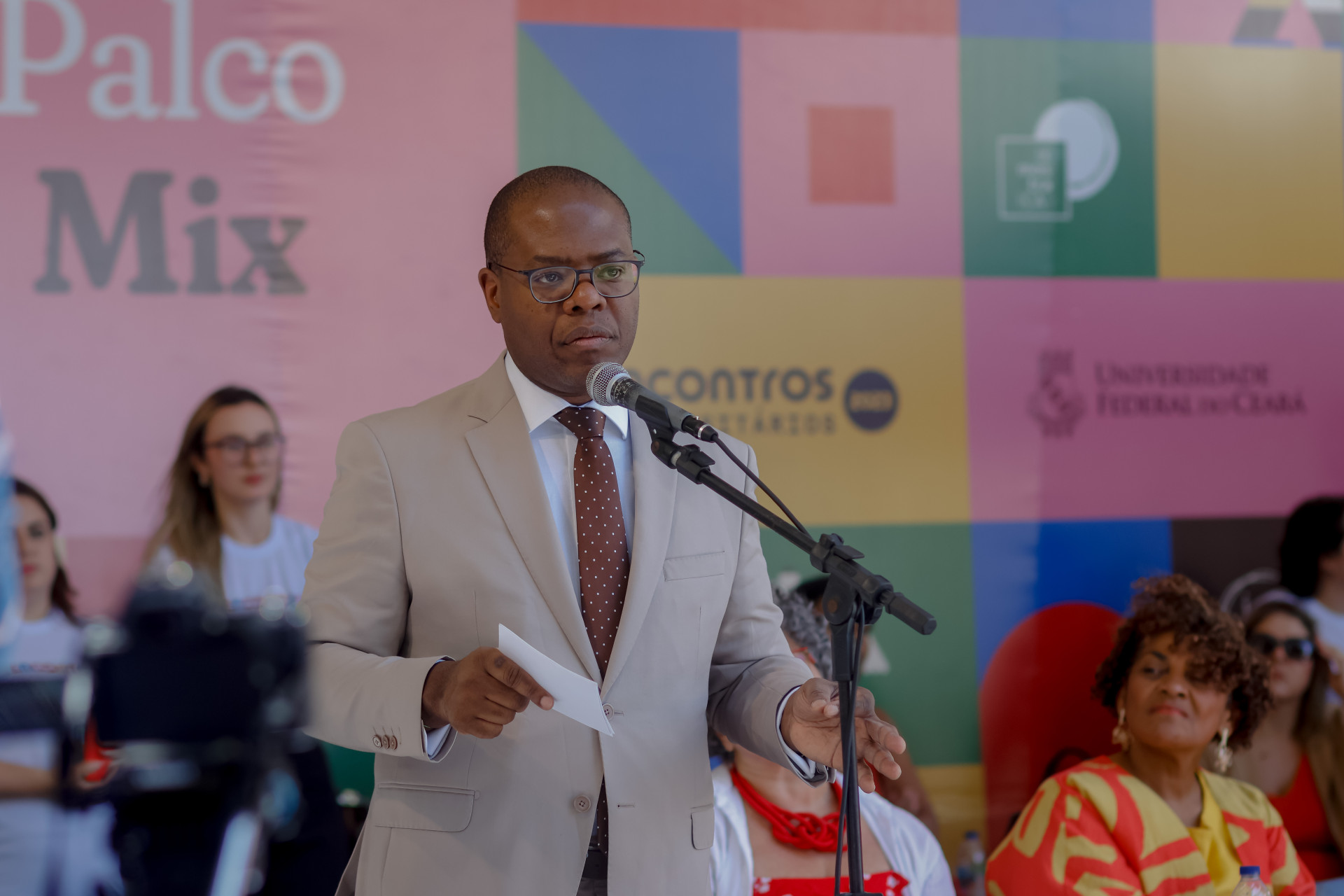 FORTALEZA-CE, BRASIL, 09-11-2023: Ministro Sílvio de Almeida Encontros Universitários UFC. O ministro dos Direitos Humanos e Cidadania, Silvio Almeida, participa da palestra 