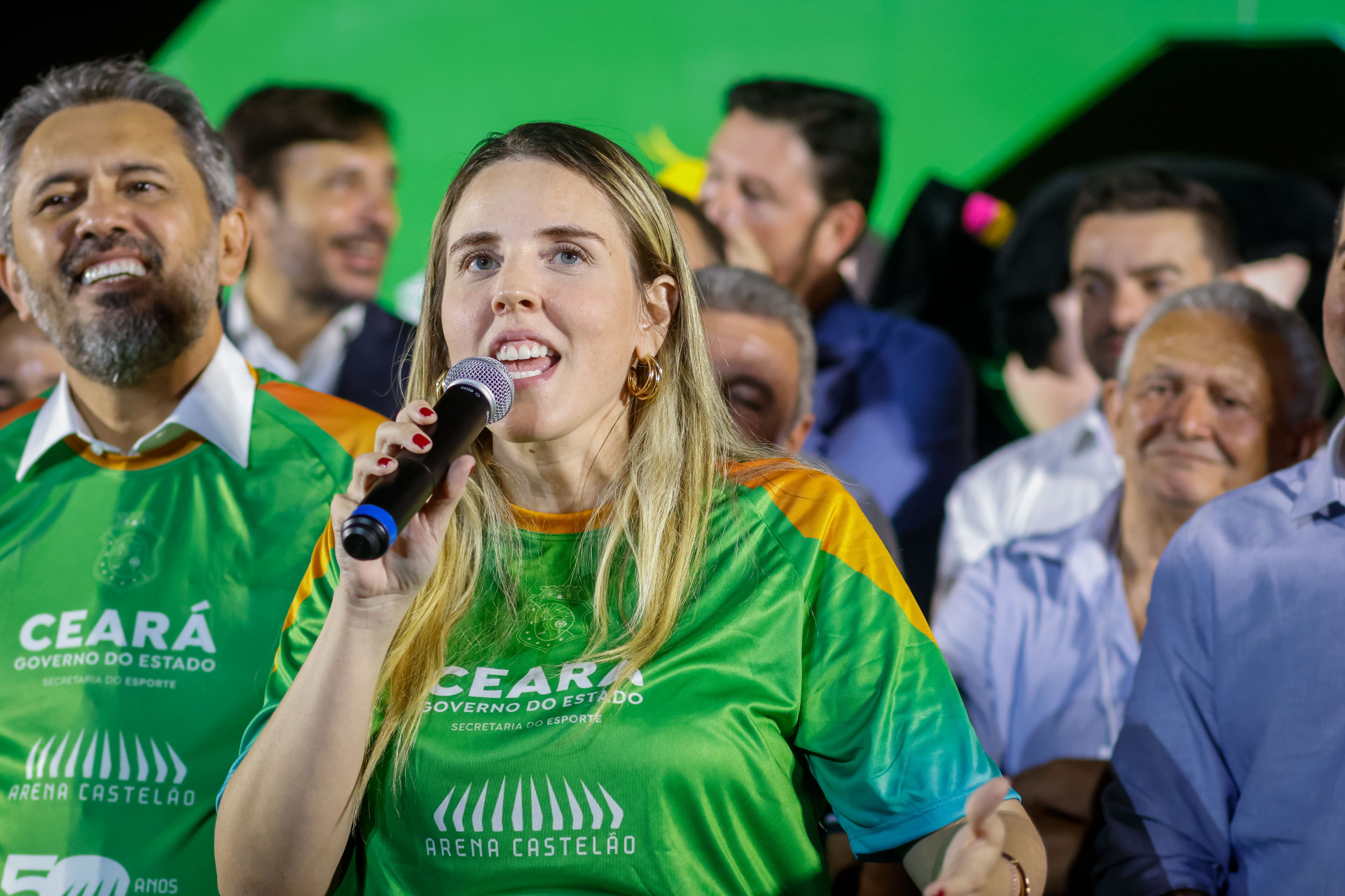 FORTALEZA-CE, BRASIL, 10-11-2023: Jade Romero / Marcelo Paz. Arena Castelão comemora 50 anos, Governador Elmano de Freitas inaugura nova iluminação e telões. (Foto: Aurelio Alves/O Povo) (Foto: AURÉLIO ALVES)